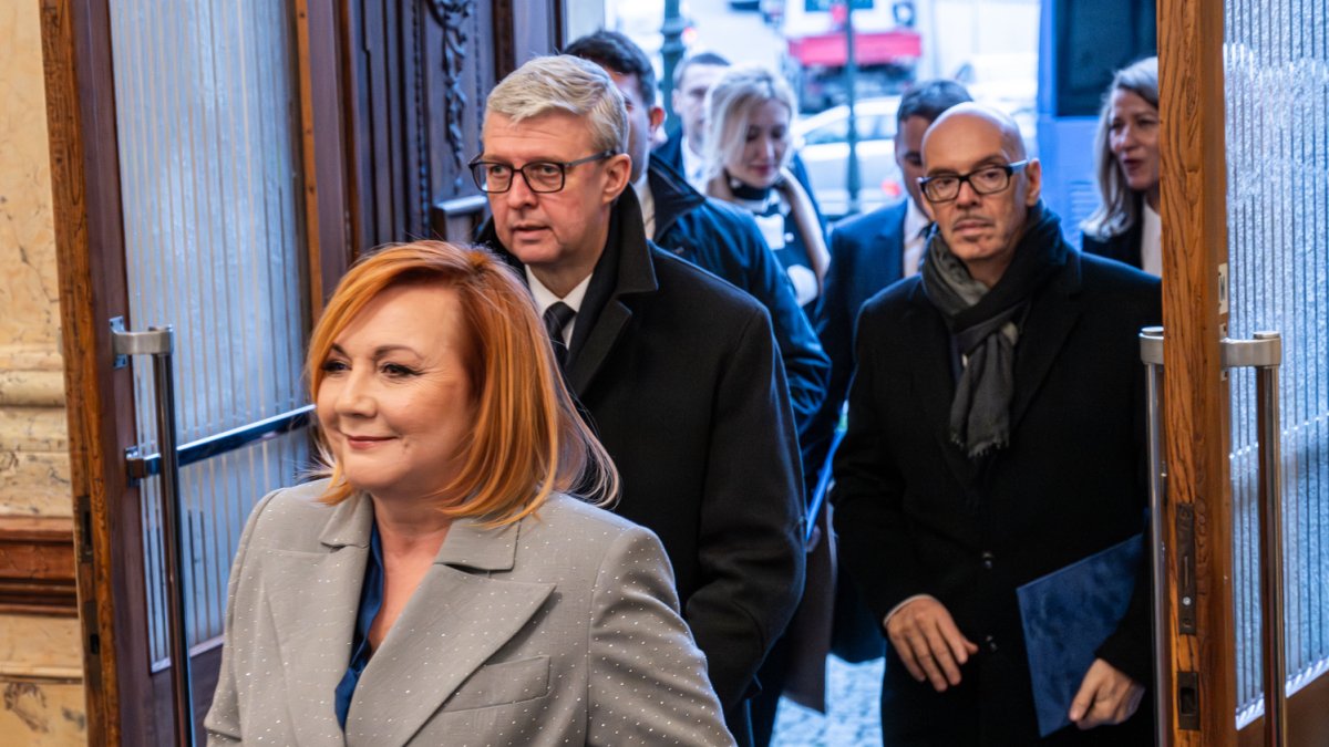 Nová Babišova vláda poprvé zasedala. (15.12.2025)