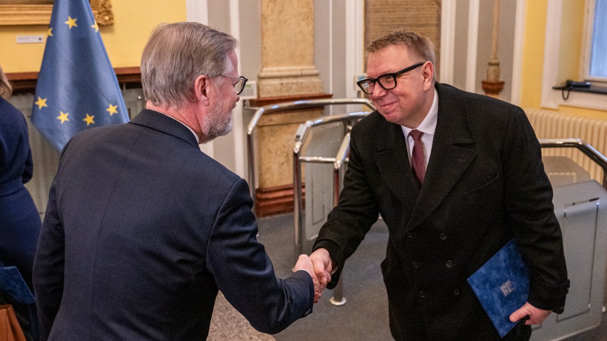 Nová Babišova vláda poprvé zasedala. (15.12.2025)