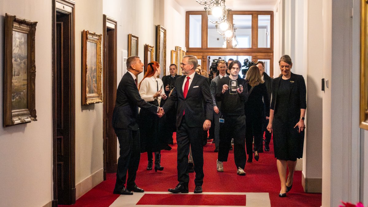 Nová Babišova vláda poprvé zasedala. (15.12.2025)