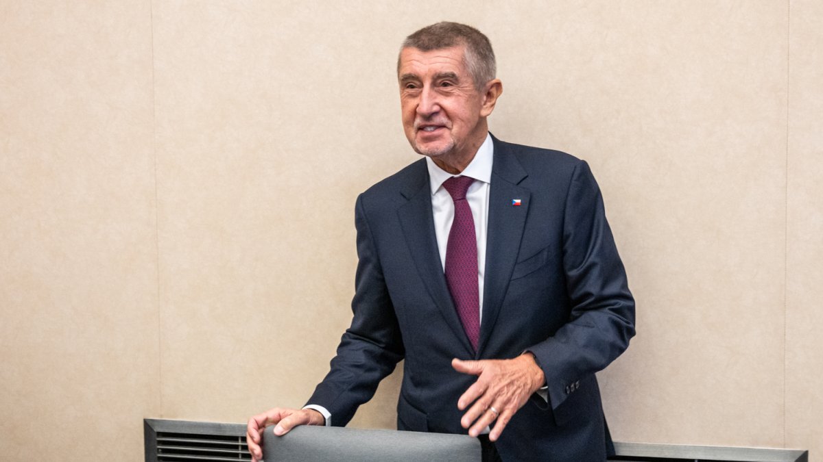 Nová Babišova vláda poprvé zasedala. (15.12.2025)