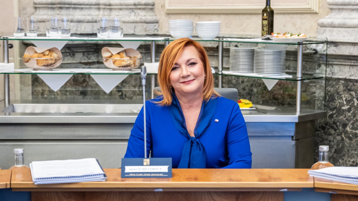 Nová Babišova vláda poprvé zasedala. (15.12.2025)