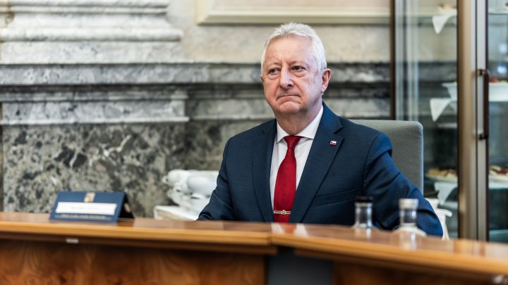 Jaromír Zůna na zasedání nové vlády