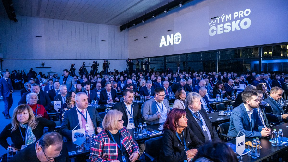 ANO si na sněmu volí vedení. (24.1.2026)