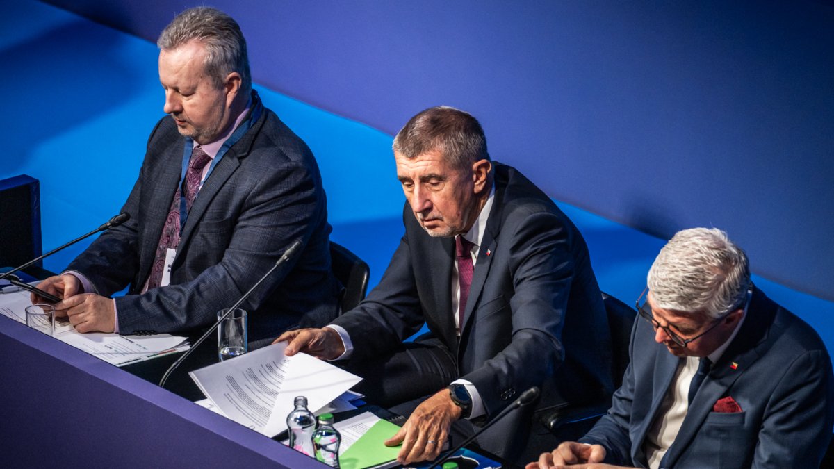 ANO si na sněmu volí vedení. (24.1.2026)