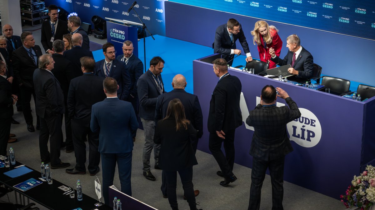ANO si na sněmu volí vedení. (24.1.2026)