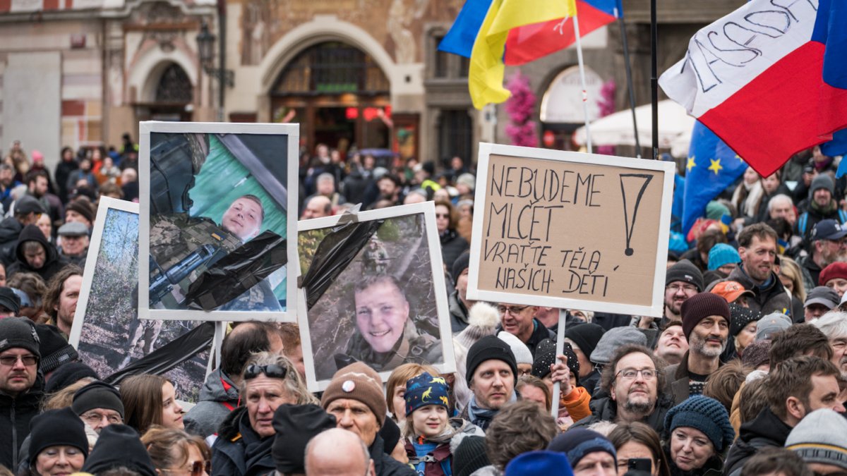 Na Staroměstském náměstí se koná demonstrace na podporu Ukrajiny. (21.2.2026)