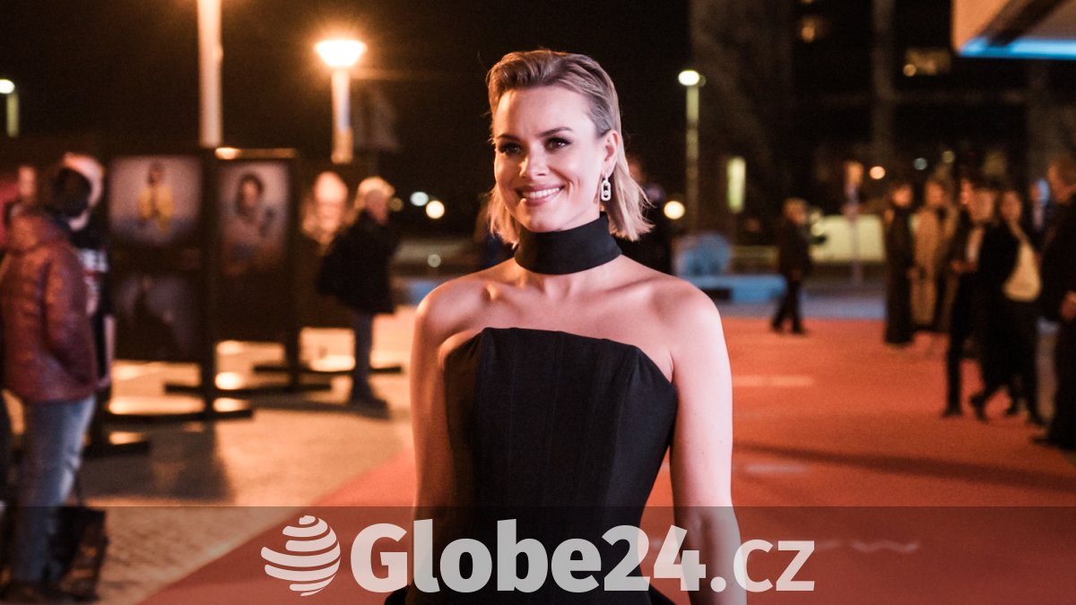 Hvězdy na Českých lvech: Kdo dorazil sám a kdo v doprovodu partnera?