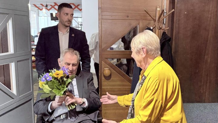 Miloš Zeman vyrazil popřát Jaroslavě Obermaierové. 