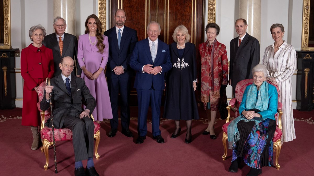 Královská rodina se sešla u příležitosti nedožitých stých narozenin Alžběty II. 